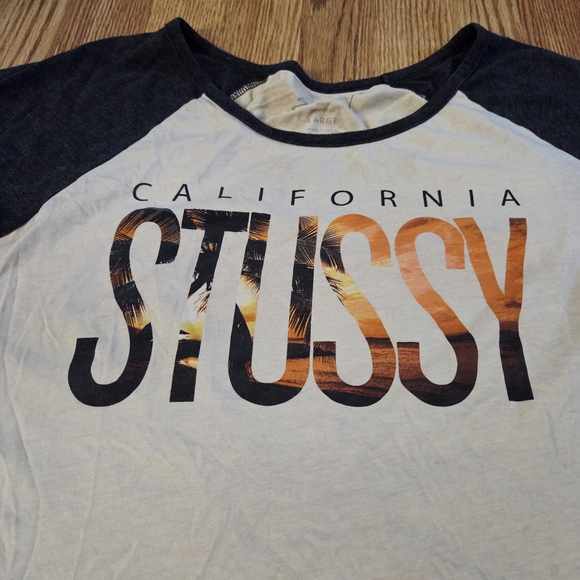 STUSSY Raglan Shirt - Picture 2 of 7